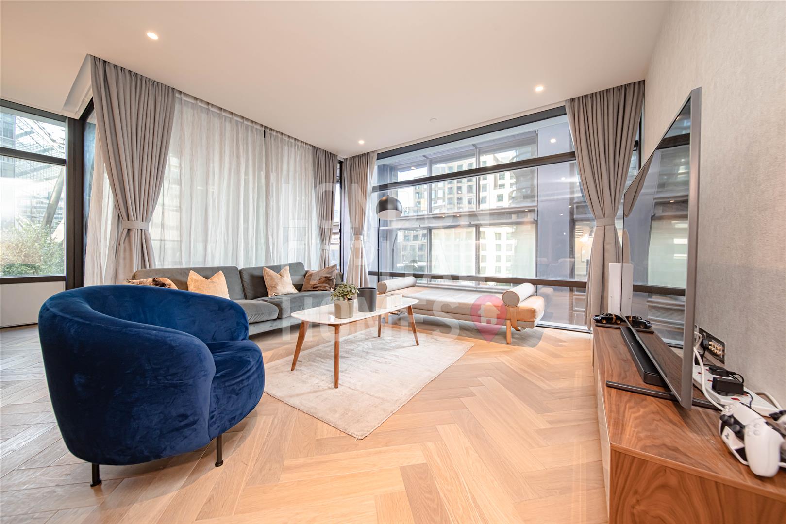 2 bed property in 2 Principal Place, London